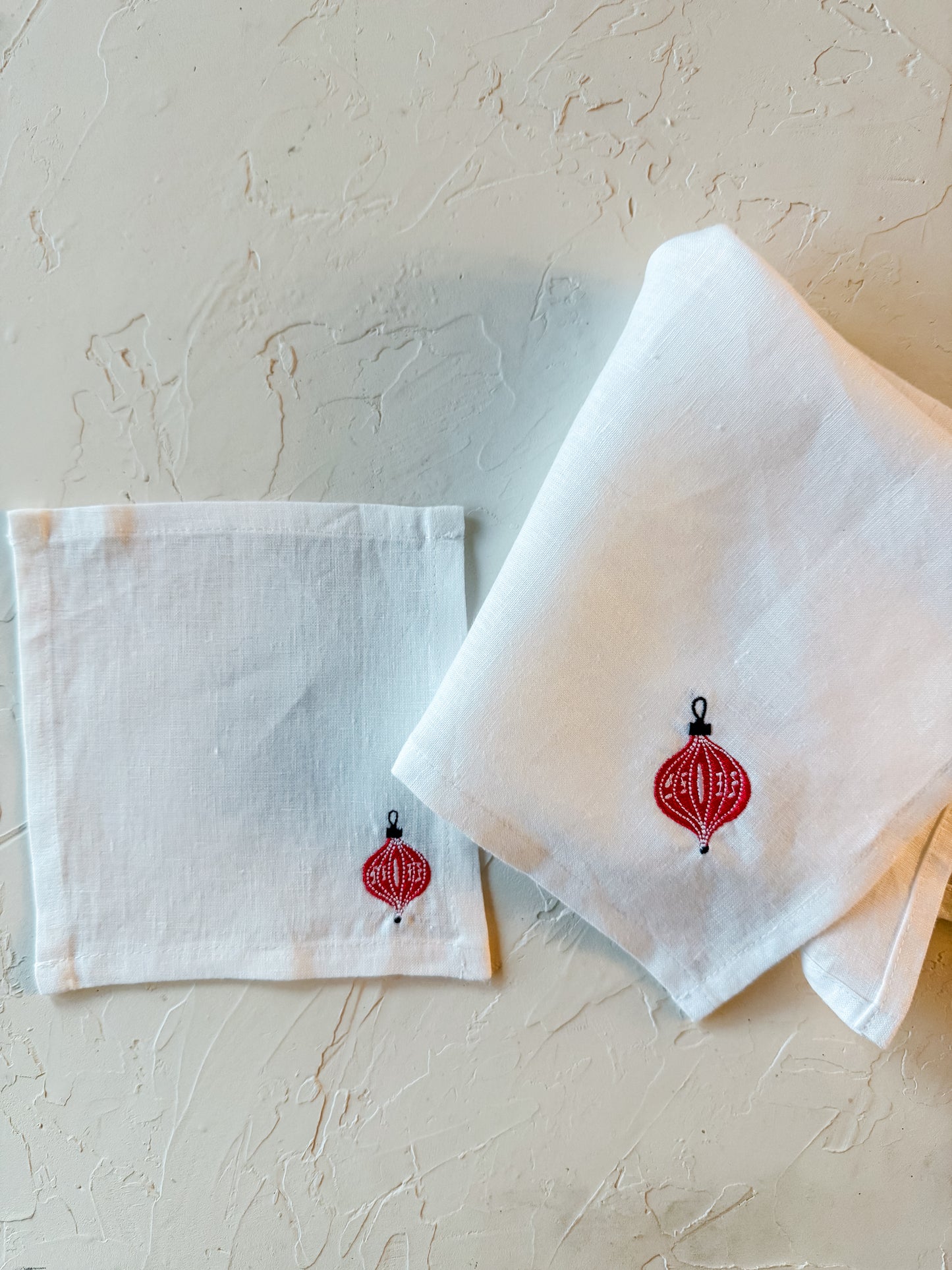 Embroidered Holiday Linen Dinner Napkins