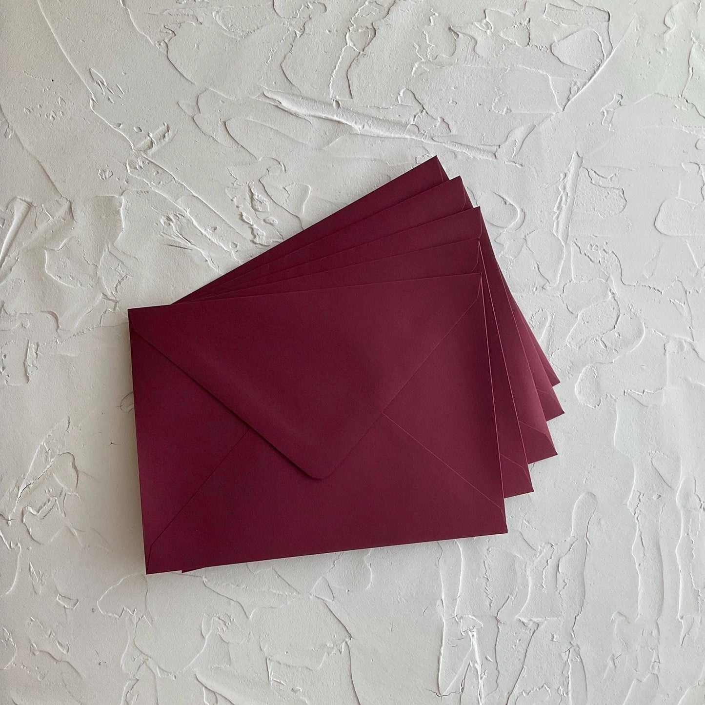 KEAYKOLOUR Carmine A7 Soho Euro-flap envelopes - Pack of 5