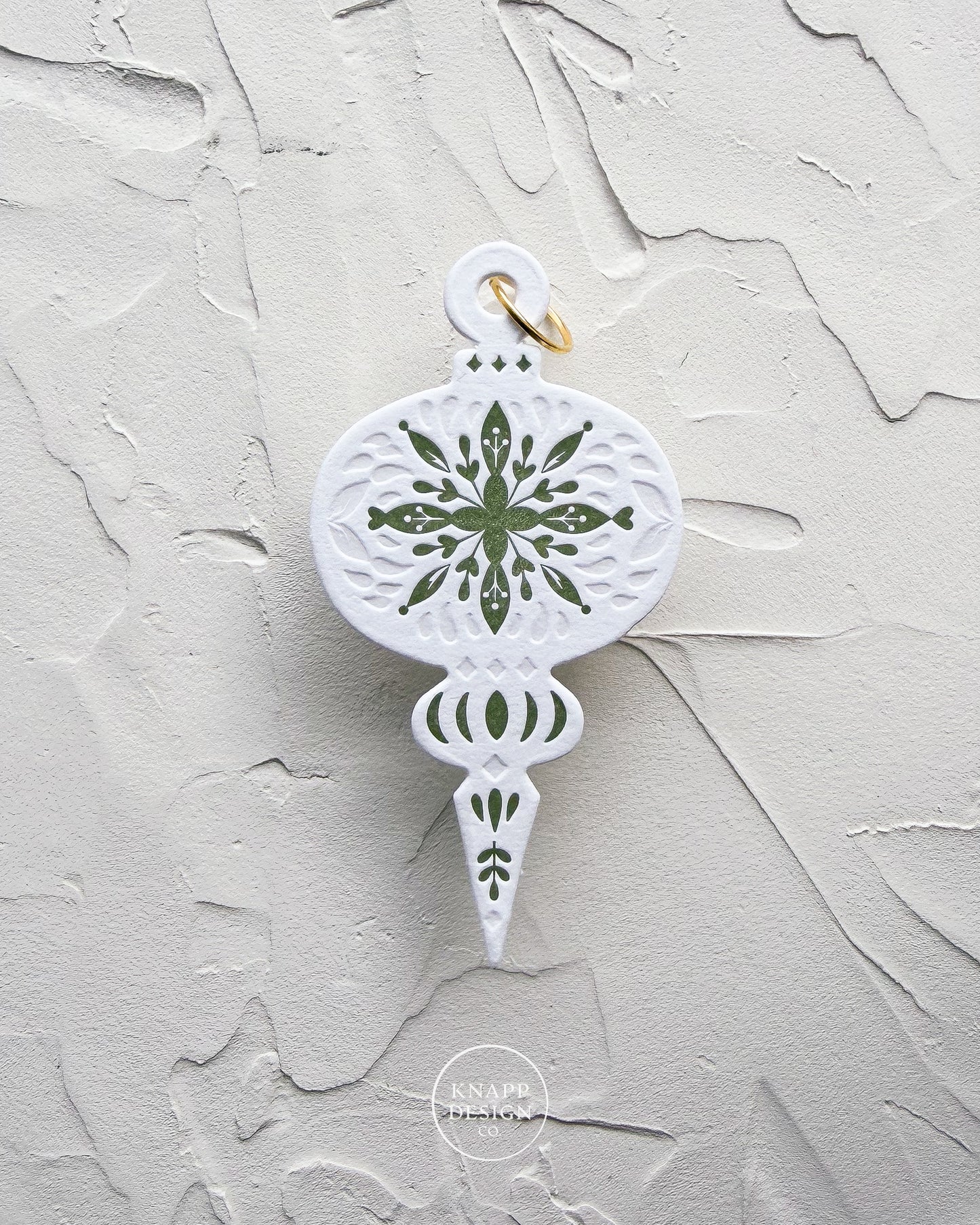 Letterpress Ornament • Vintage • White/Green