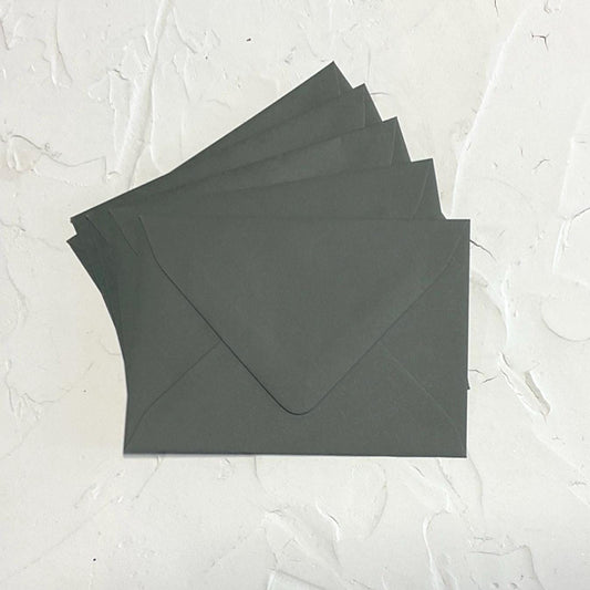 KEAYKOLOUR Sequoia Green 4-bar Euro-flap envelopes - Pack of 5