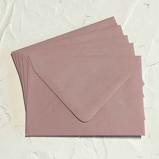 KEAYKOLOUR Old Rose 4-bar Euro-flap envelopes - Pack of 5