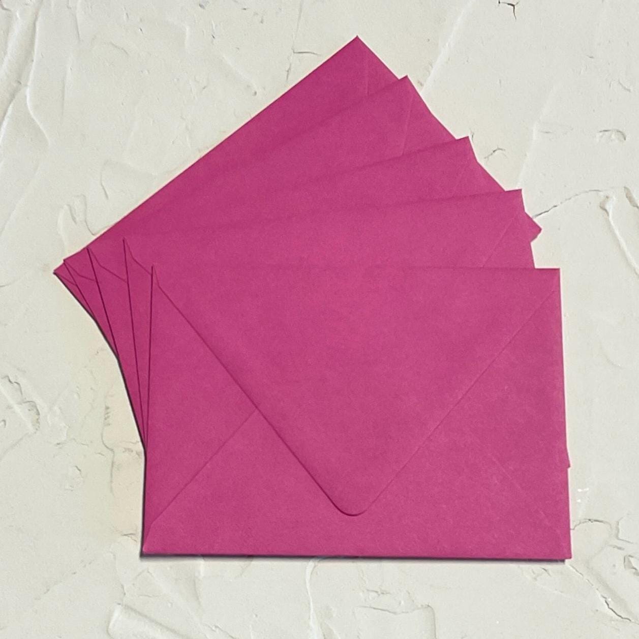 COLORPLAN Fushia 4-bar Euro-flap envelopes - Pack of 5
